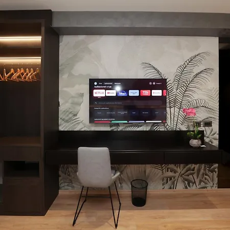 Gremmy Boutique تيرانا