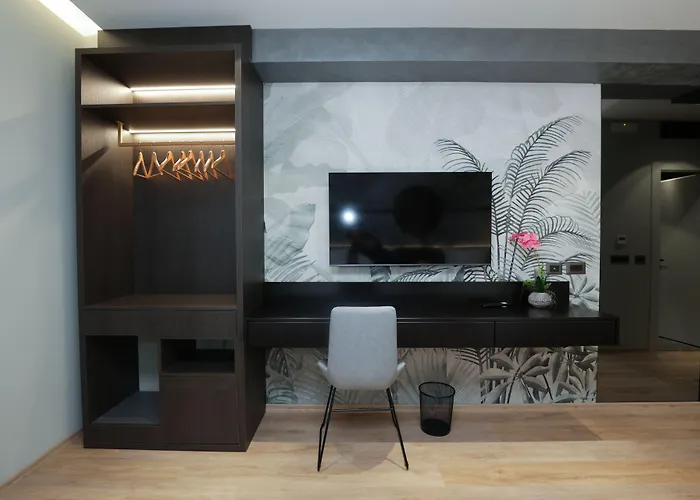 Gremmy Boutique 4* טיראנה