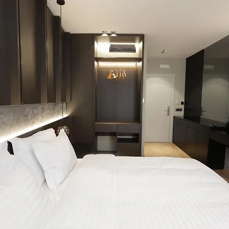 Gremmy Boutique 地拉那